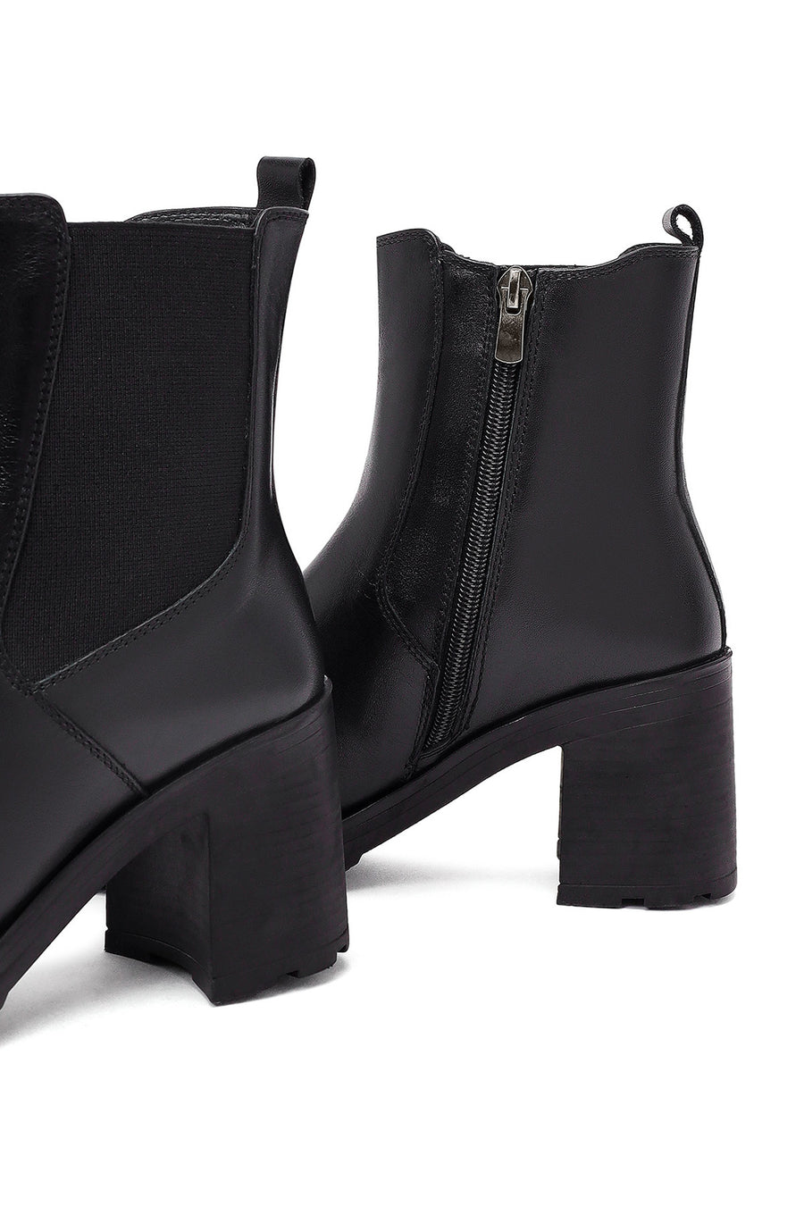 Women's Black Zippered Thick Heeled Leather Boot