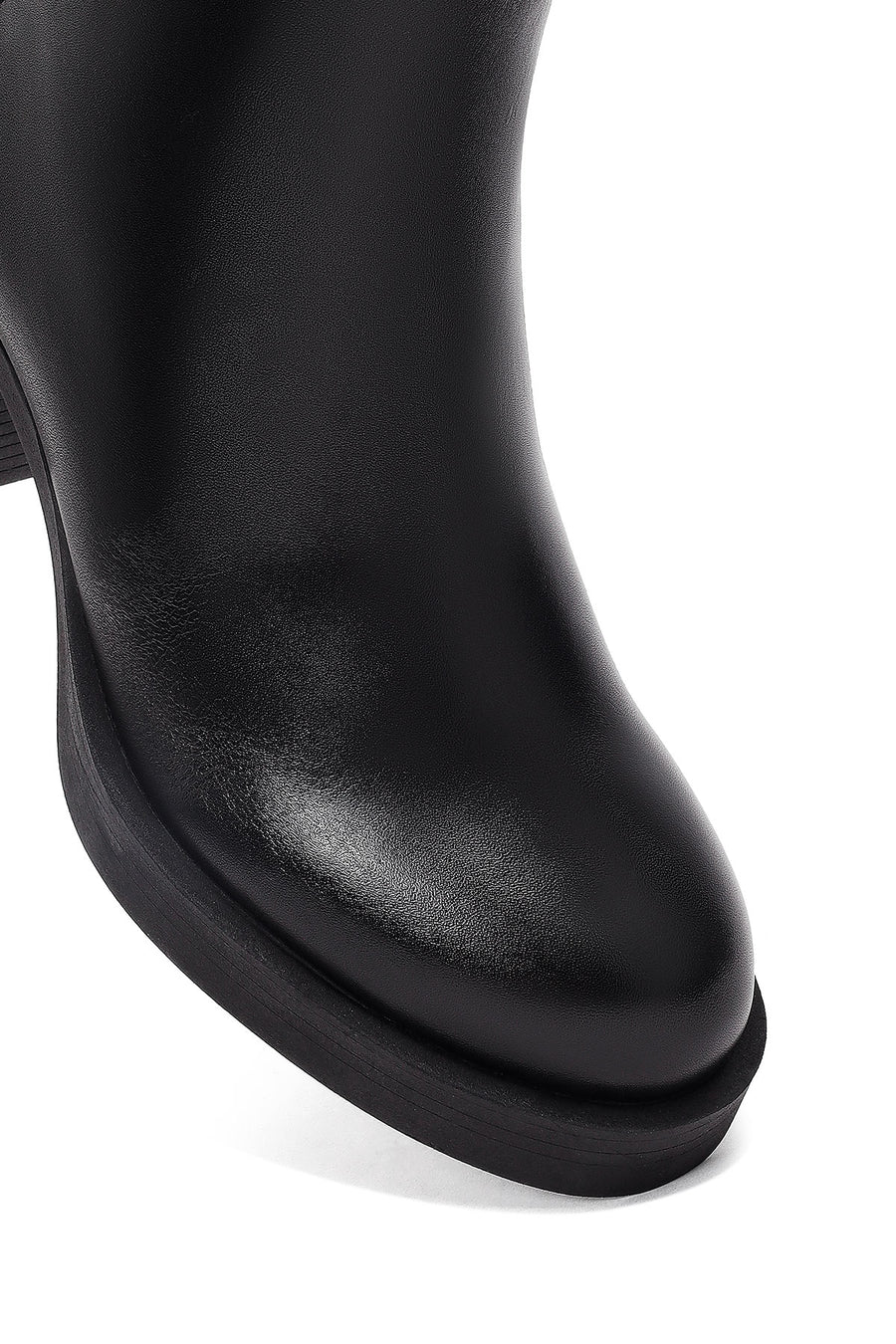 Women's Black Zippered Thick Heeled Leather Boot
