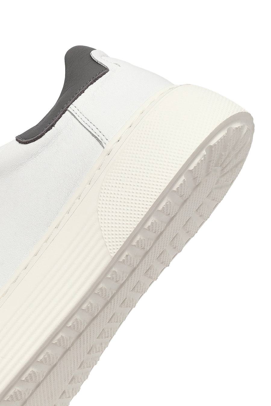 Erkek Beyaz Bağcıklı Kalın Tabanlı Deri Sneaker