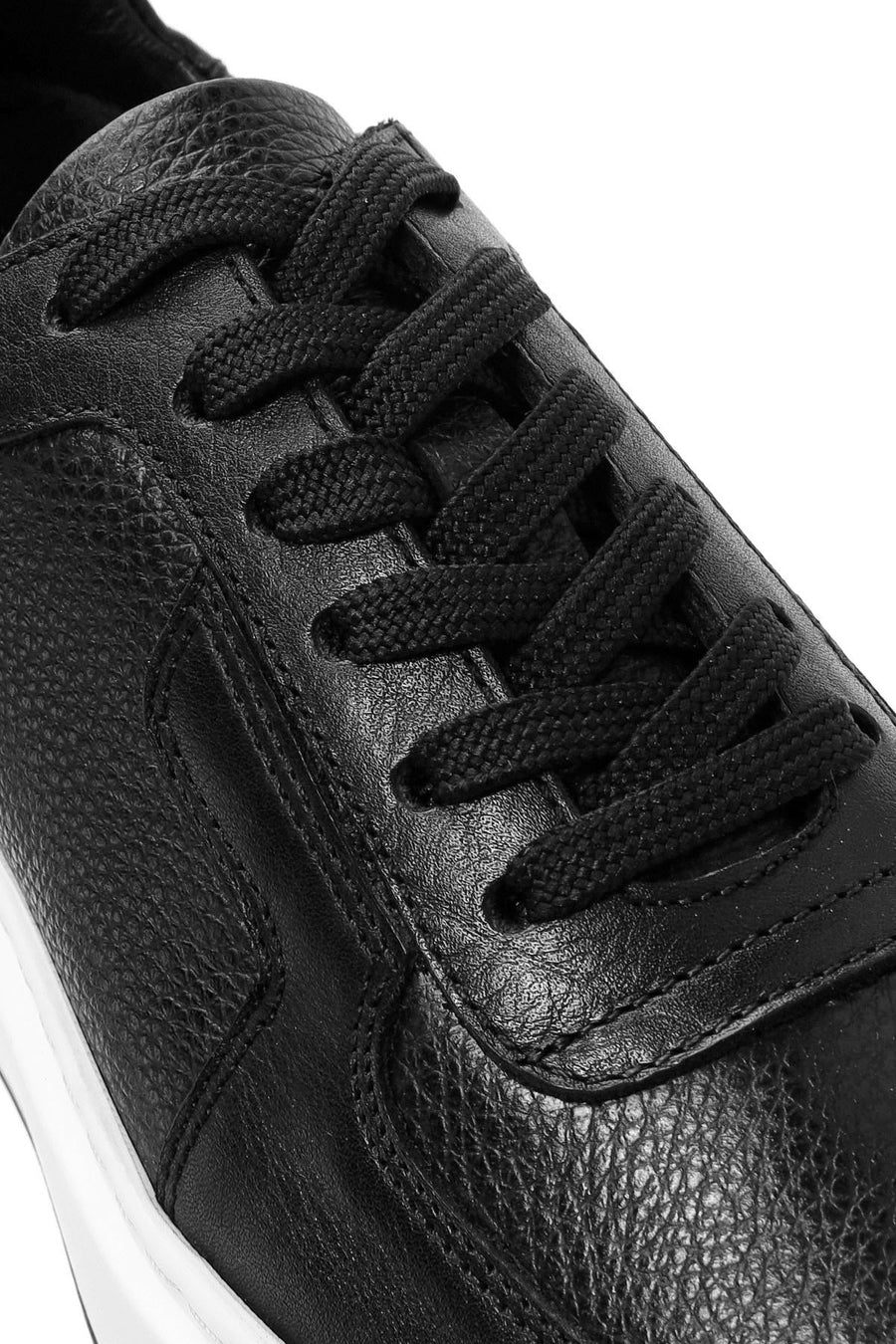 Erkek Siyah Bağcıklı Kalın Tabanlı Deri Sneaker