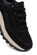 Erkek Siyah Bağcıklı Kalın Tabanlı Nubuk Deri Casual Sneaker | Derimod