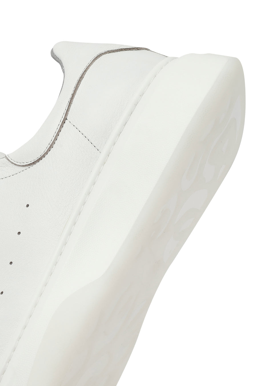 Erkek Beyaz Bağcıklı Kalın Tabanlı Deri Sneaker