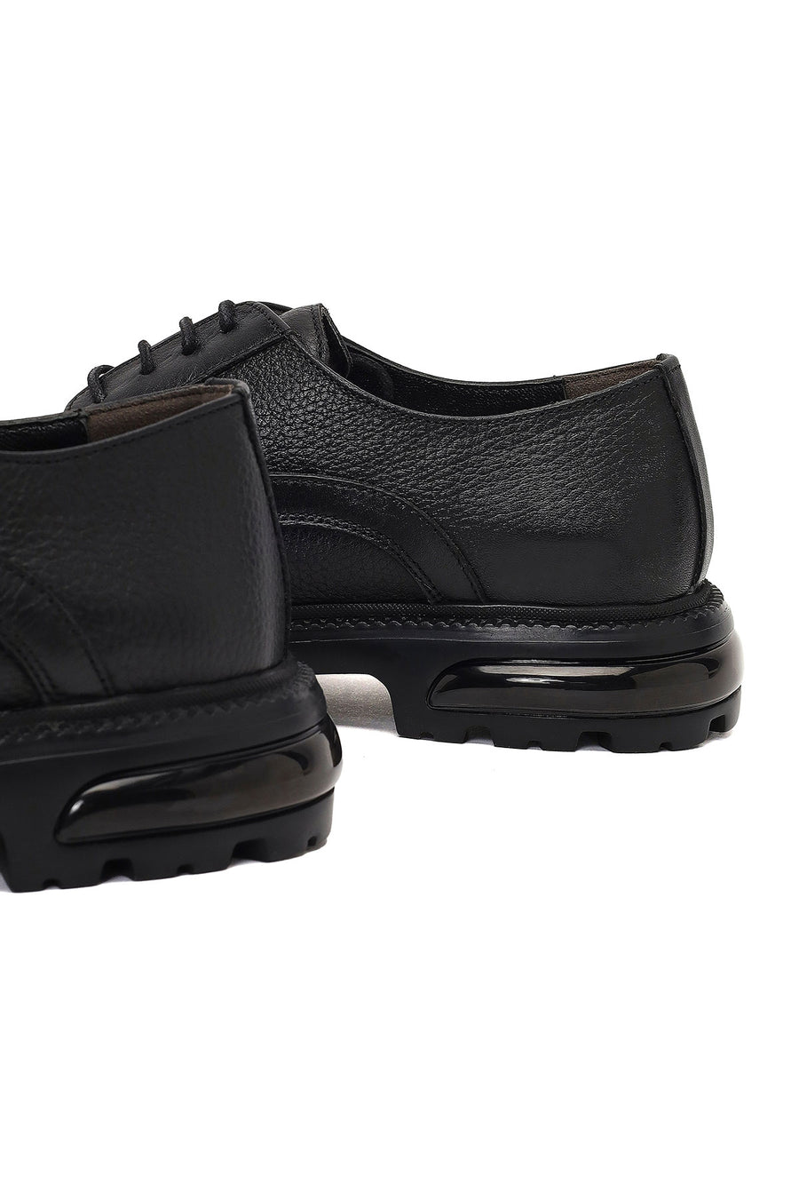 Men's Black Lace-Up Thick-Soled Leather Casual Shoe