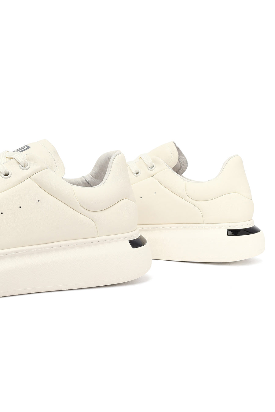 Erkek Beyaz Bağcıklı Kalın Tabanlı Deri Sneaker