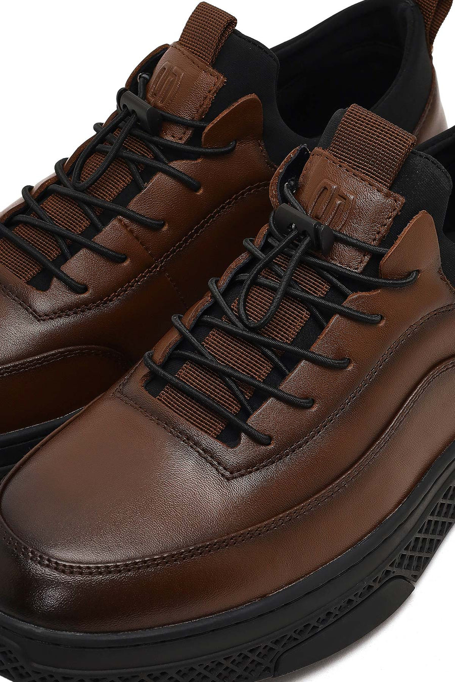 Erkek Kahverengi Bağcıklı Kalın Tabanlı Deri Sneaker