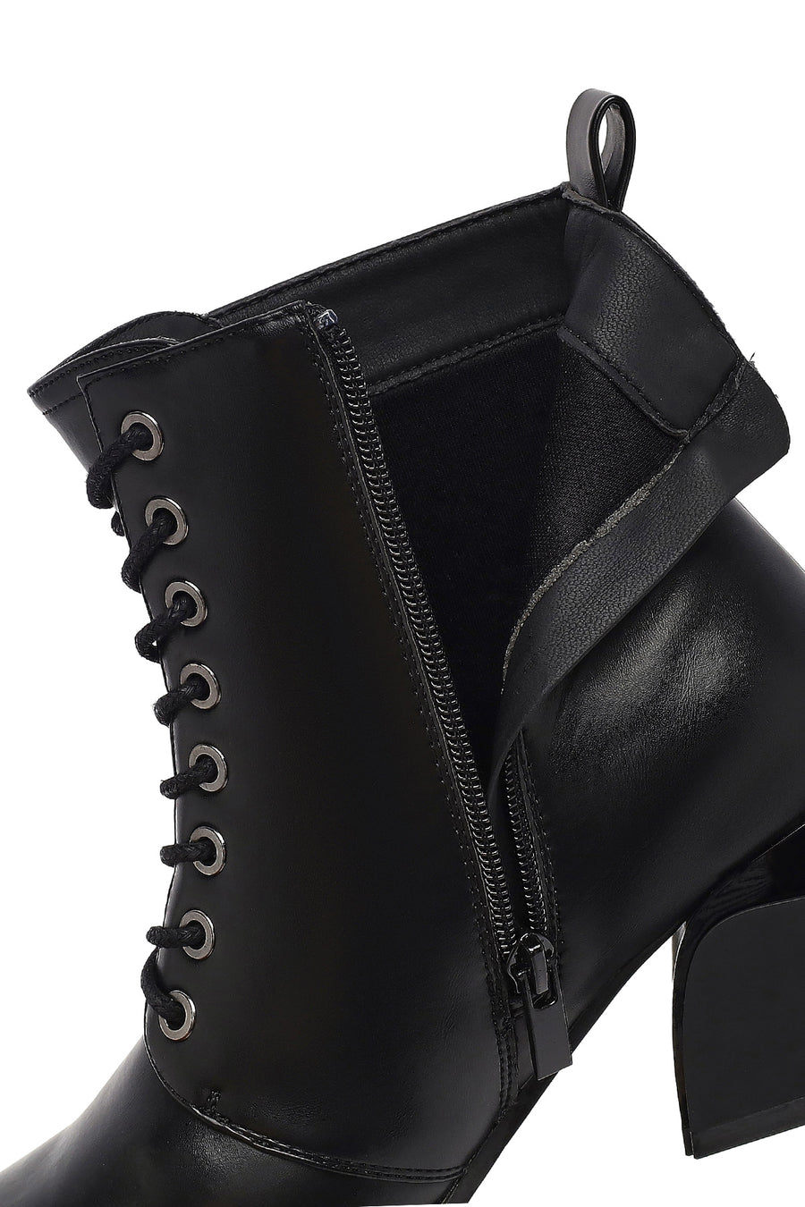 Woman Black Zippered Thick Heel Boots
