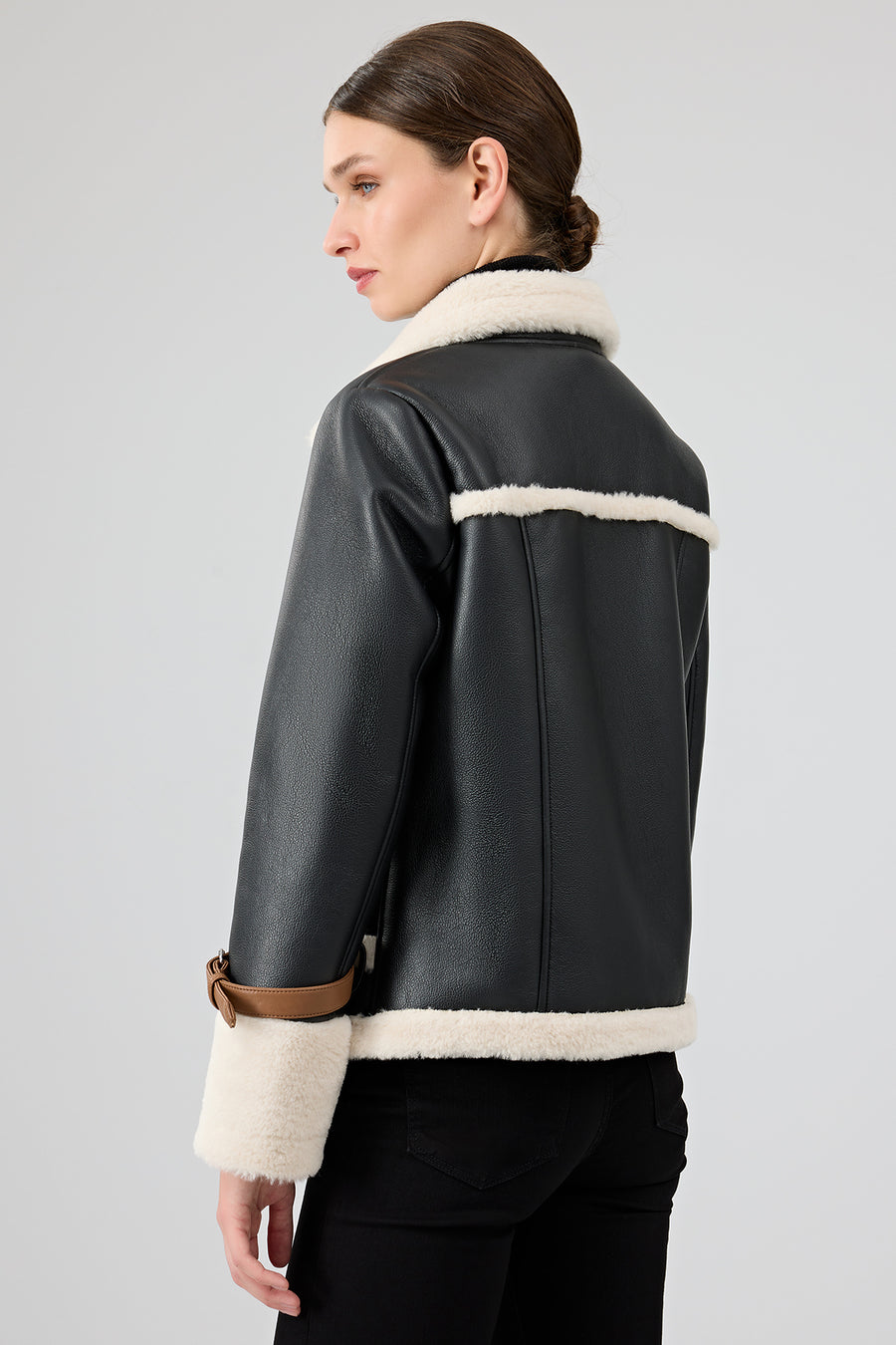 Megeve Women's Black Short Teddy Coat