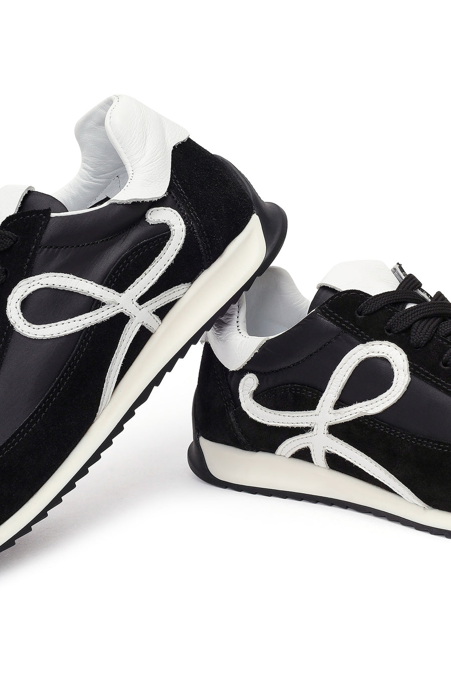 Kadın Siyah Bağcıklı Deri Sneaker
