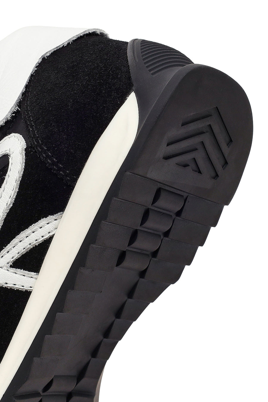Kadın Siyah Bağcıklı Deri Sneaker