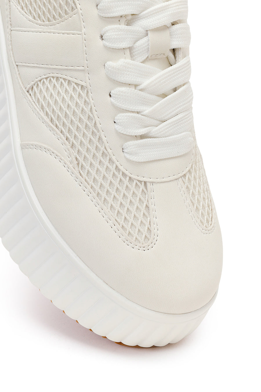 Kadın Beyaz Bağcıklı Kalın Tabanlı Sneaker