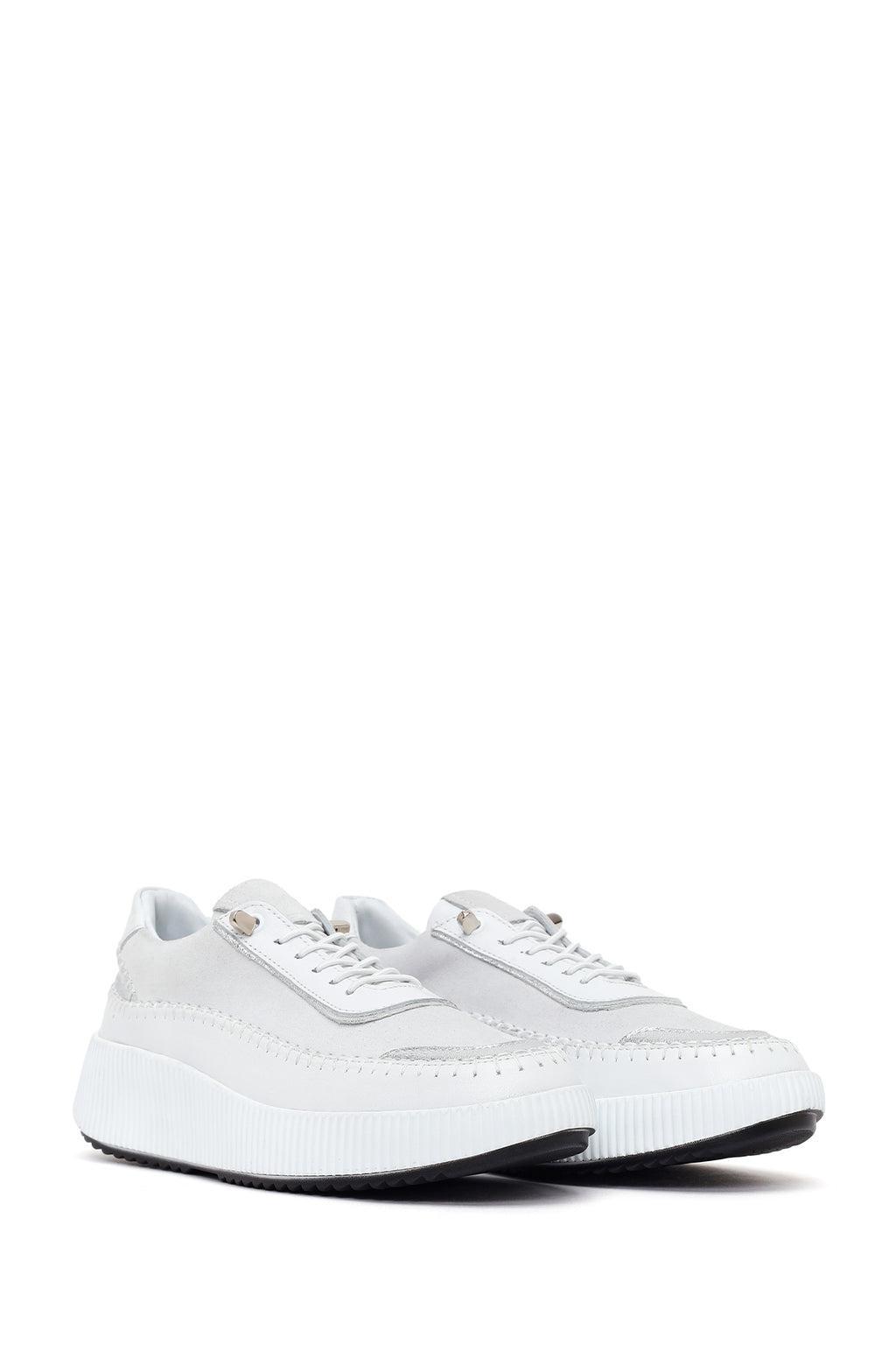 Kadın Beyaz Bağcıklı Kalın Tabanlı Deri Sneaker