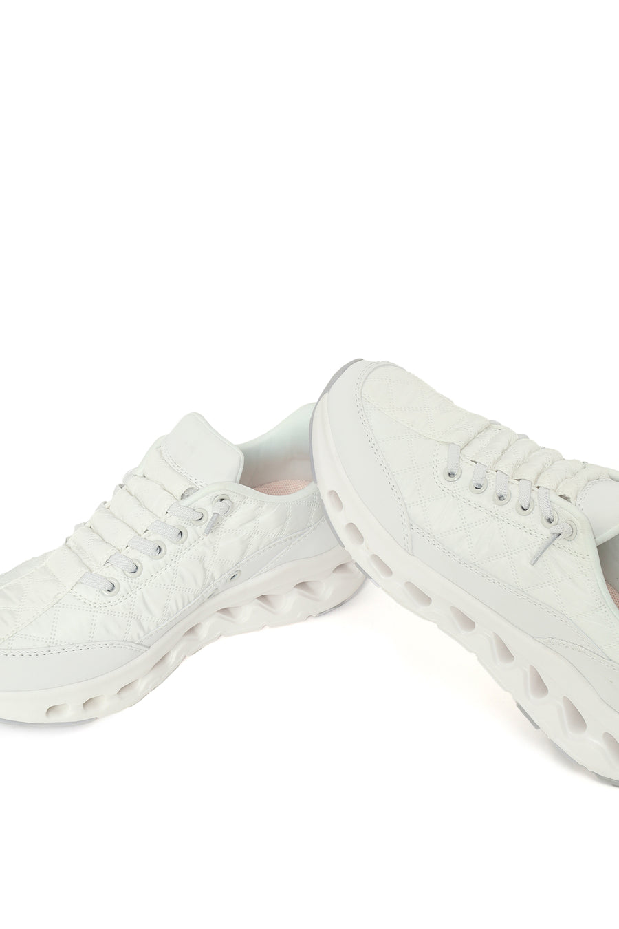 Kadın Beyaz Bağcıklı Kalın Tabanlı Sneaker