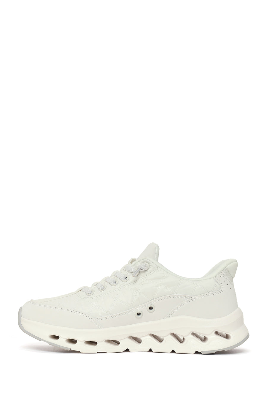 Kadın Beyaz Bağcıklı Kalın Tabanlı Sneaker
