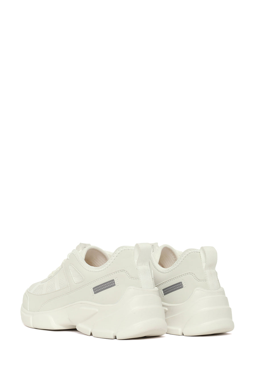 Kadın Beyaz Bağcıklı Kalın Tabanlı Sneaker