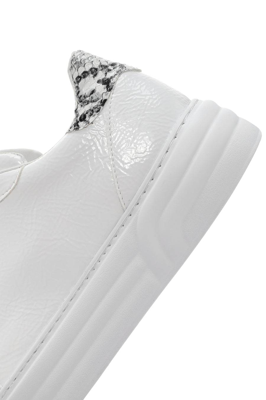 Kadın Beyaz Rugan Kalın Tabanlı Sneaker