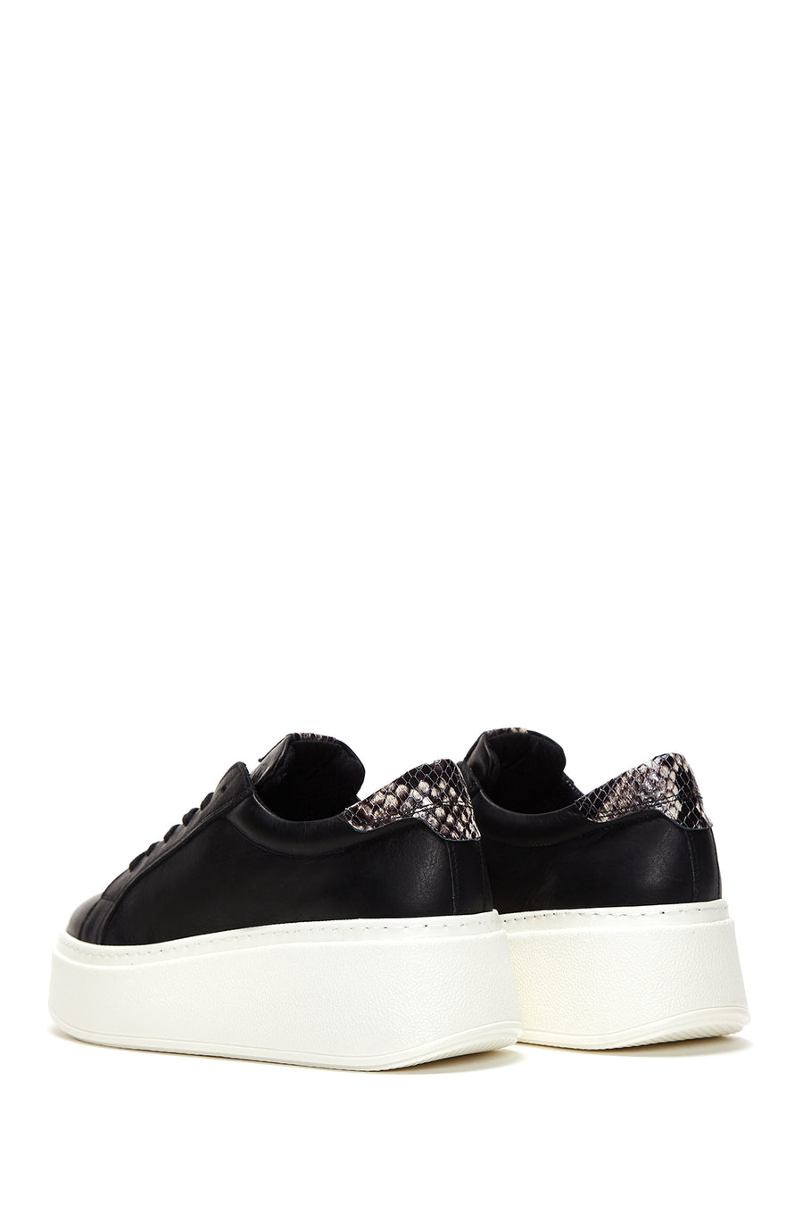 Kadın Siyah Bağcıklı Kalın Taban Deri Sneaker