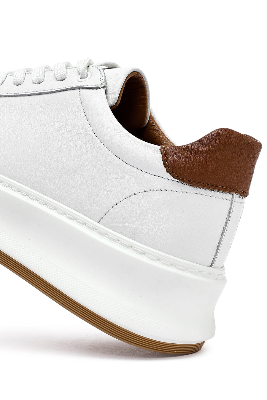 Erkek Beyaz Bağcıklı Kalın Tabanlı Deri Sneaker