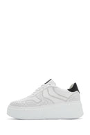 Kadın Beyaz Bağcıklı Kalın Tabanlı Deri Sneaker | Derimod