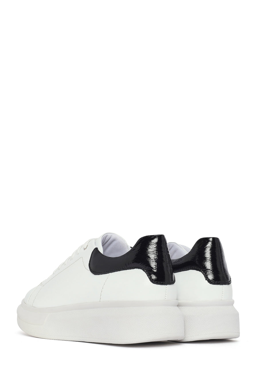 Kadın Beyaz Bağcıklı Kalın Tabanlı Deri Sneaker