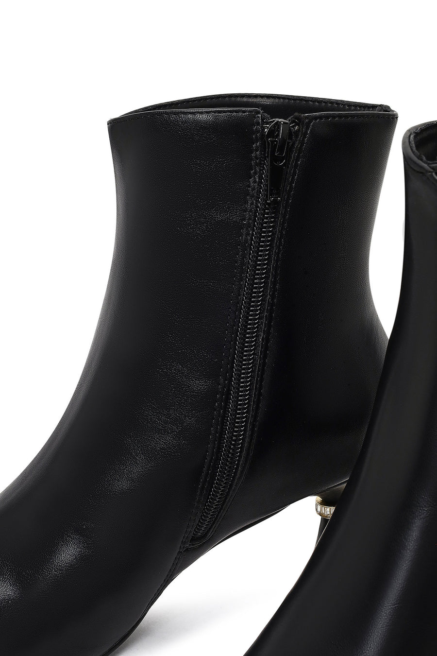 Women's Black Zippered Stone Detailed Heeled Boot
