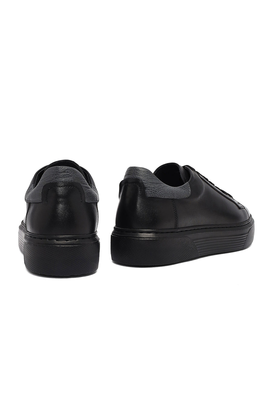 Erkek Siyah Bağcıklı Kalın Tabanlı Deri Sneaker