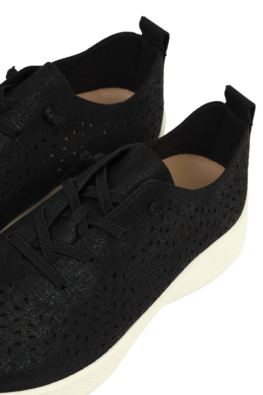 Kadın Siyah Bağcıklı Kalın Tabanlı Desenli Kumaş Comfort Sneaker