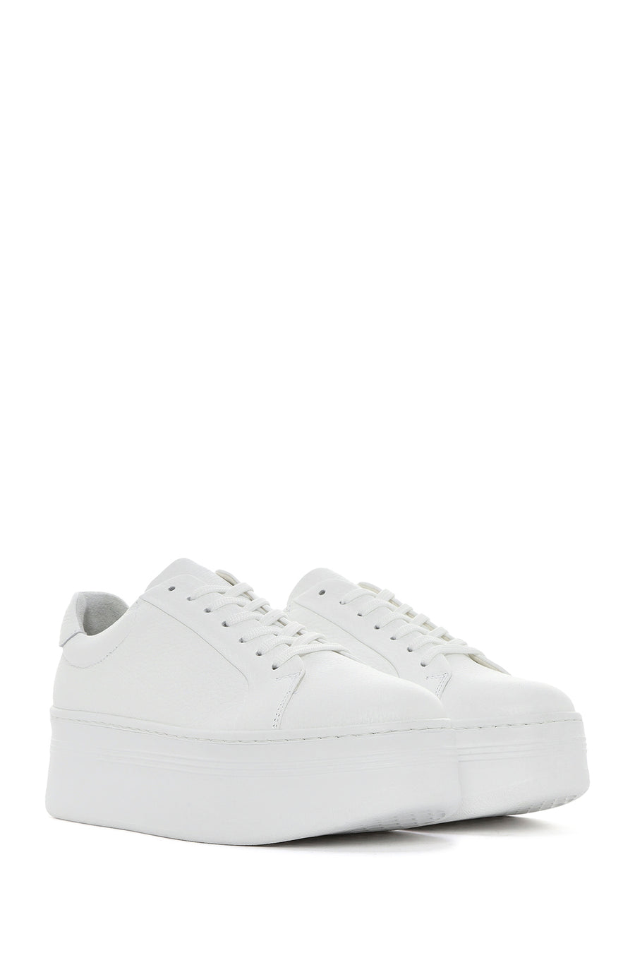 Kadın Beyaz Bağcıklı Kalın Tabanlı Deri Sneaker