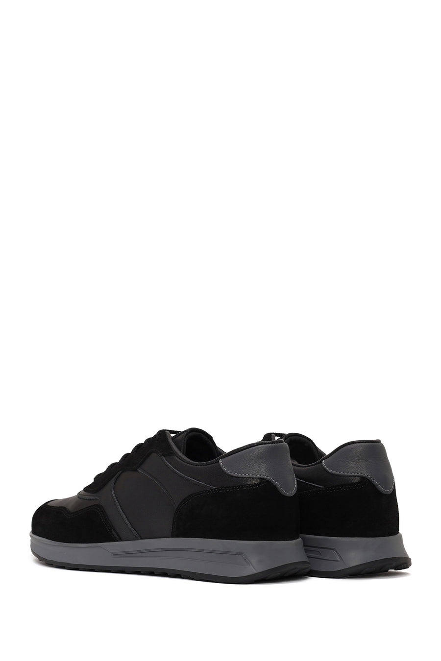 Erkek Siyah Bağcıklı Süet Deri Sneaker