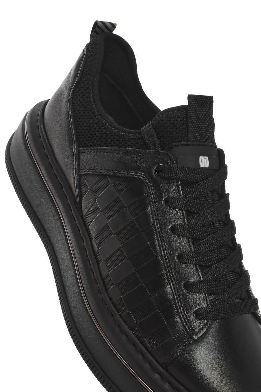 Erkek Siyah Bağcıklı Kalın Tabanlı Deri Sneaker