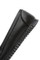 Kadın Siyah Püskül Detaylı Loafer | Derimod