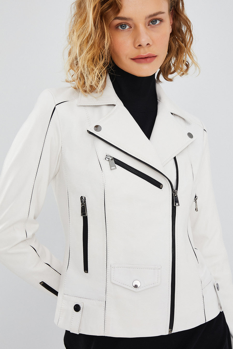 Bella Kadın Beyaz Slim-Fit Biker Deri Ceket