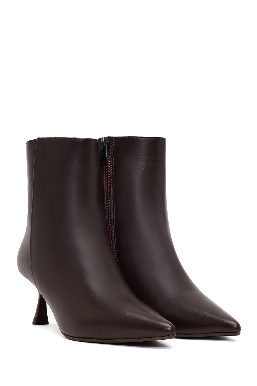 Woman Brown Zip Closure Thin High-Heel Leather Boots
