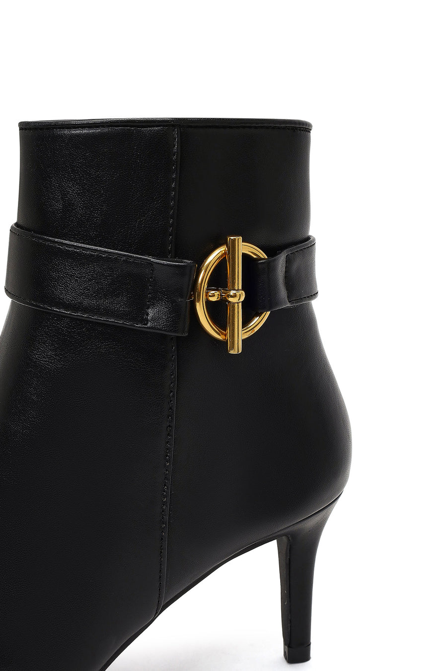 Women's Black Zippered Thin Heeled Boots
