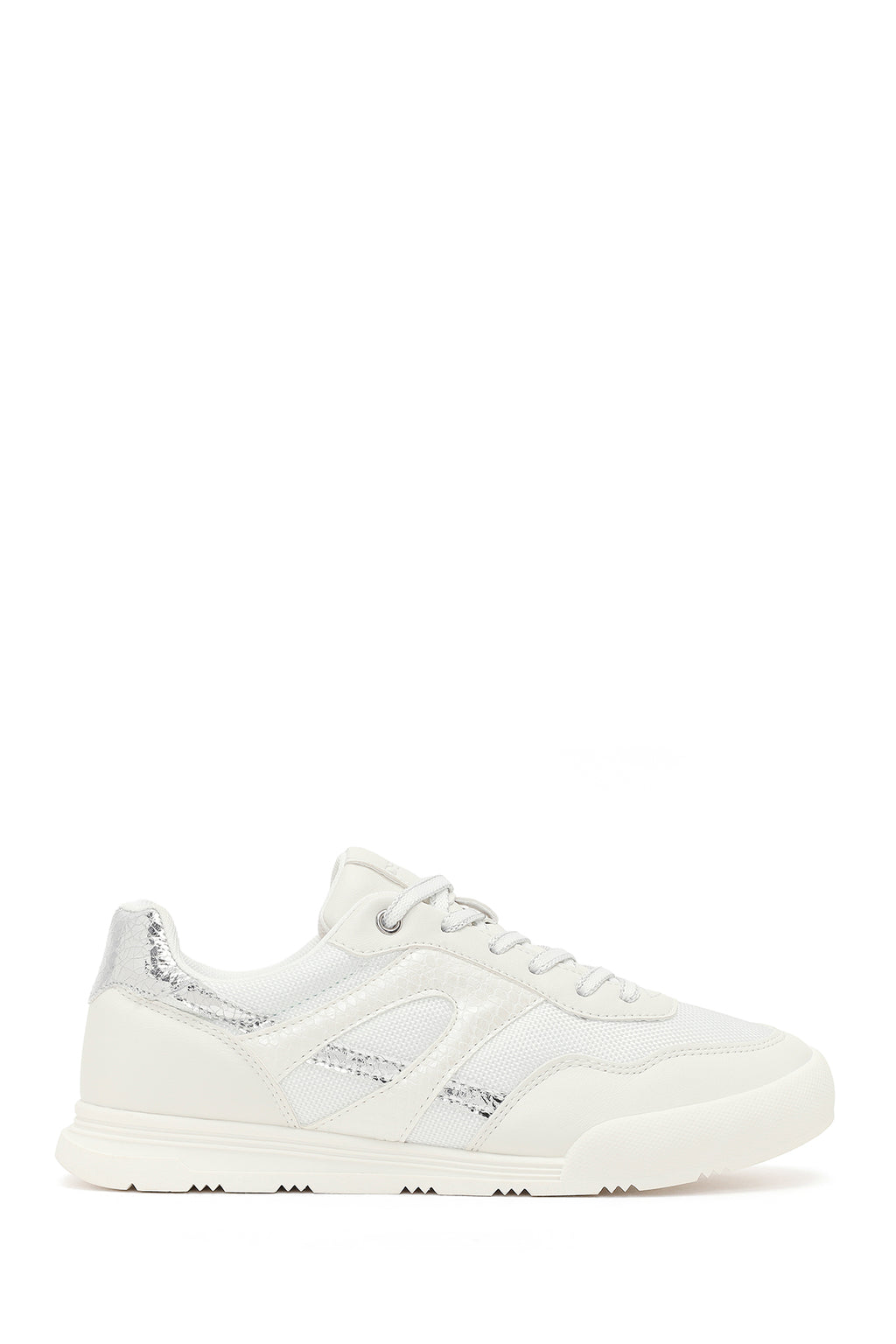 Kadın Beyaz Bağcıklı Sneaker