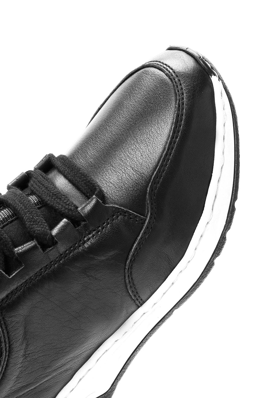 Kadın Siyah Bağcıklı Deri Sneaker