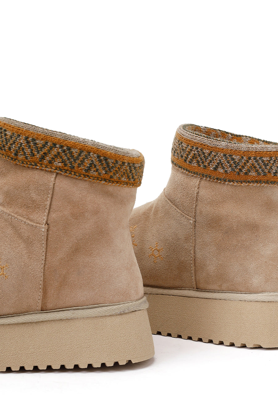 Woman Beige Patterned Suede Teddy Boots