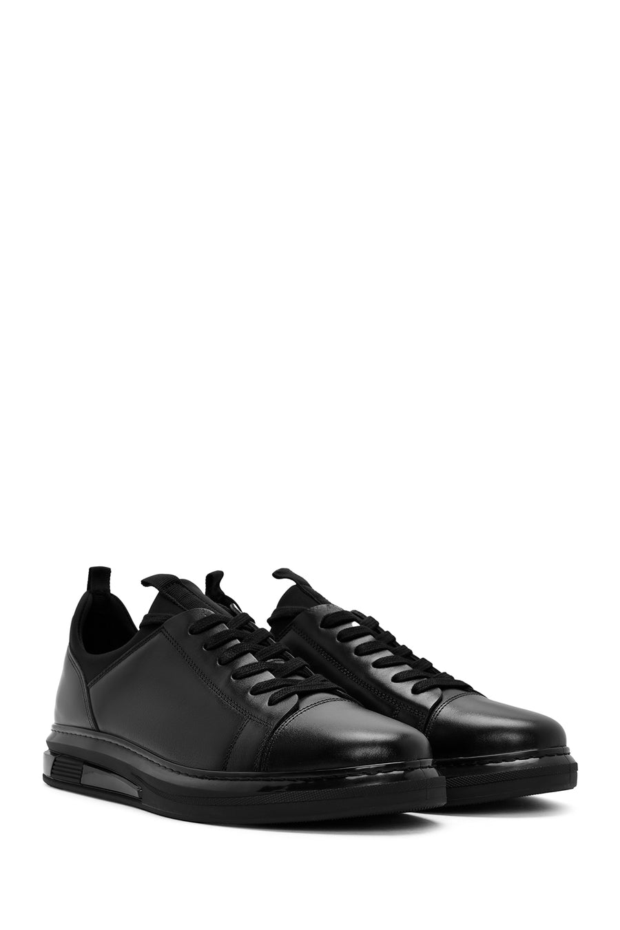 Men's Black Lace-up Leather Sneaker