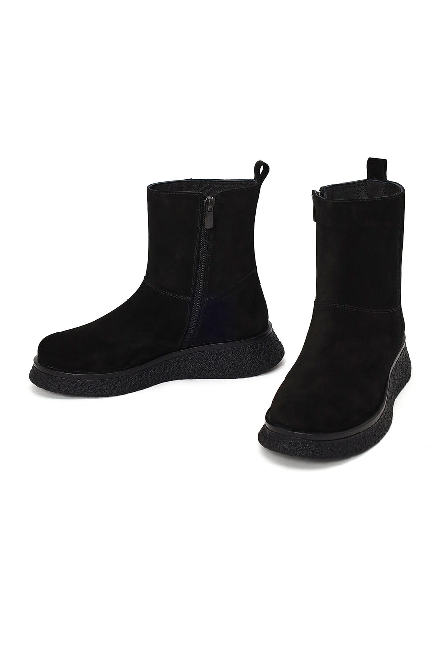 Woman Black Zip Closure Thick-Soled Suede Boots