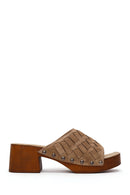 Woman Beige Short Thick-Heeled Suede Slipper | Derimod