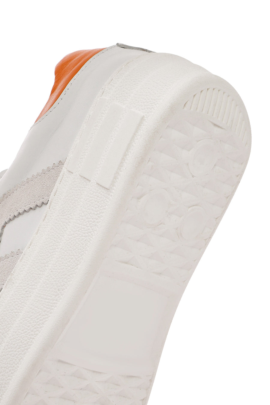 Kadın Beyaz Bağcıklı Kalın Tabanlı Deri Sneaker