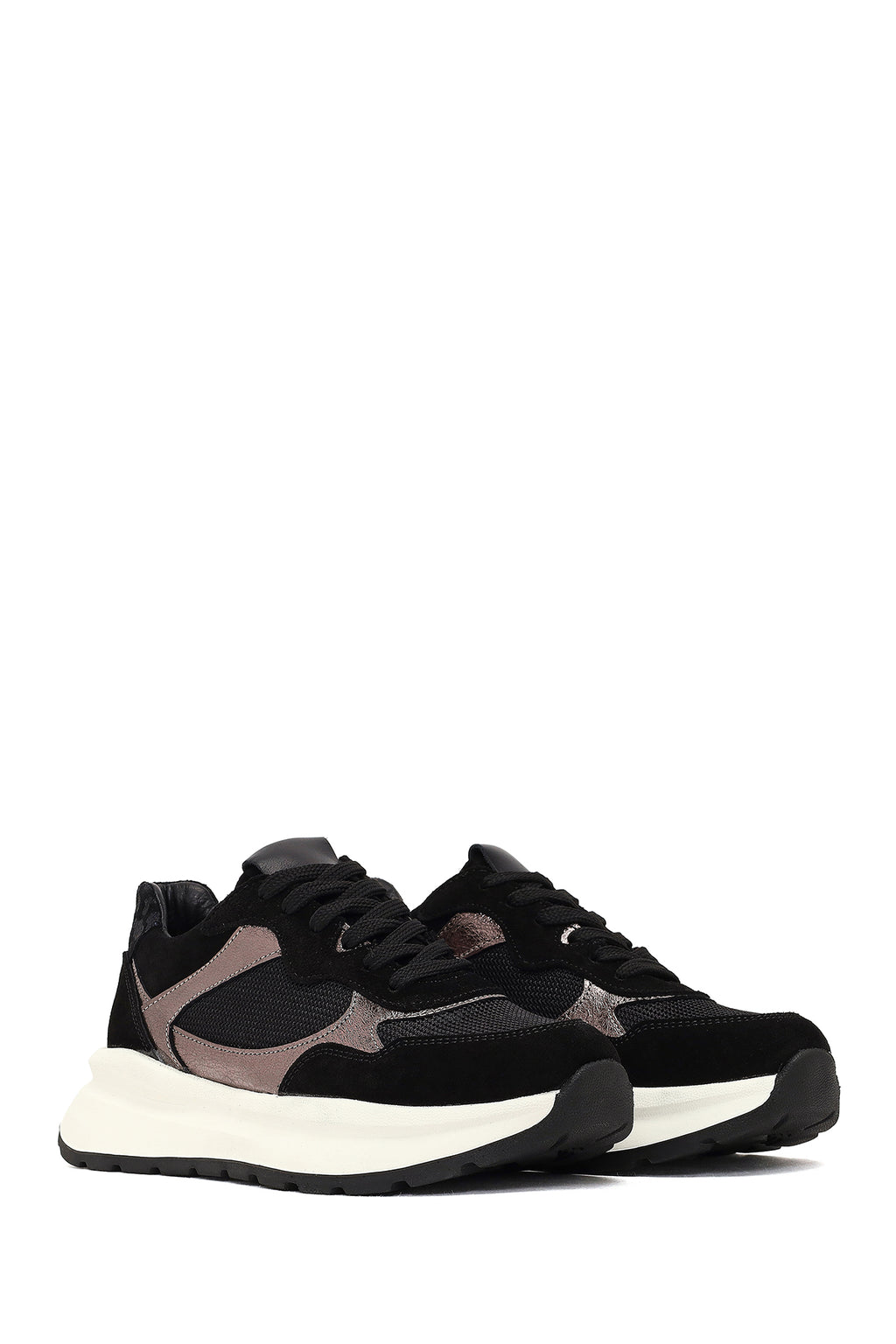 Kadın Siyah Bağcıklı Kalın Tabanlı Deri Sneaker