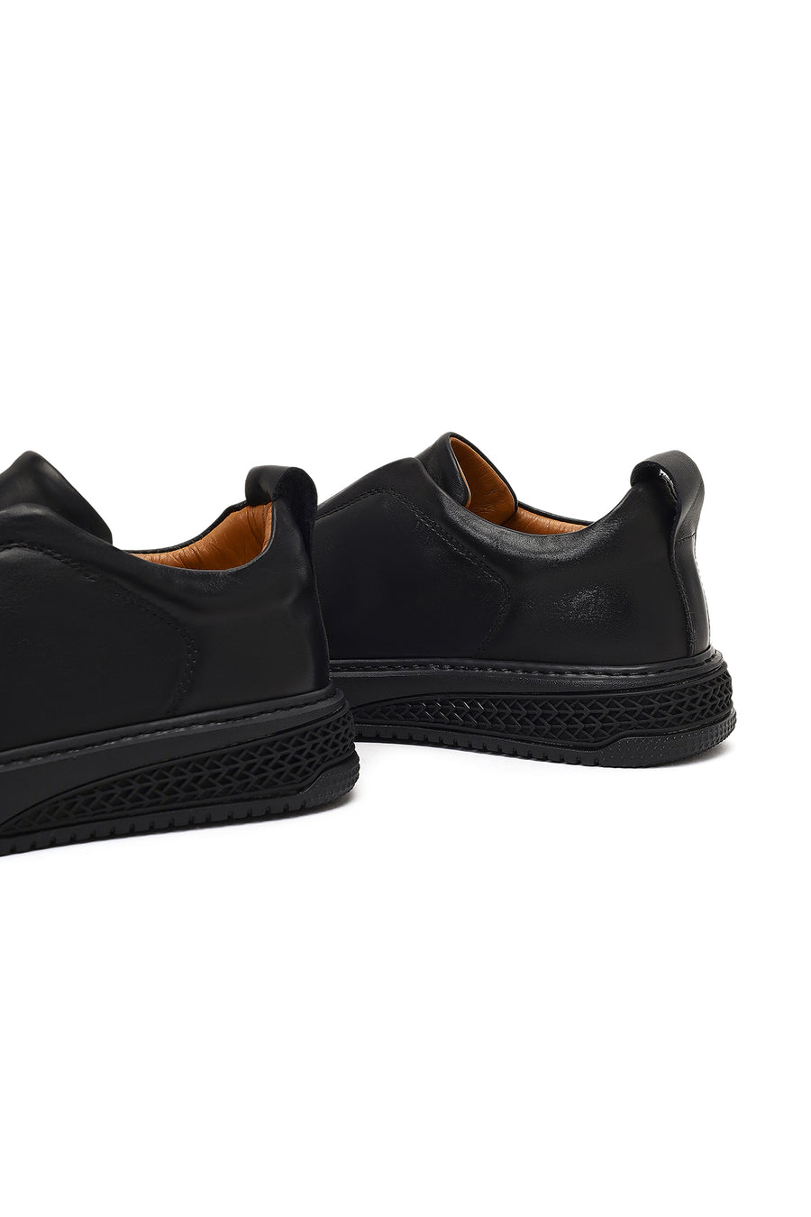 Men's Black Thick-Soled Leather Sneaker