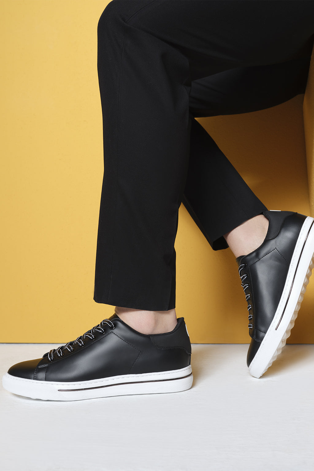 Erkek Siyah Bağcıklı Deri Sneaker