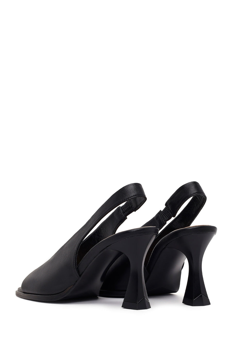Woman Black Thick-Heeled Leather Sandal