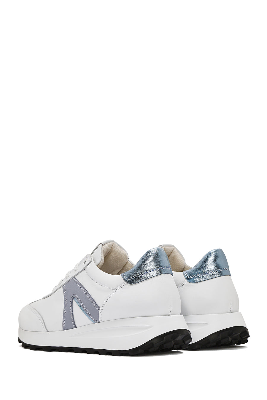Kadın Beyaz Bağcıklı Deri Sneaker