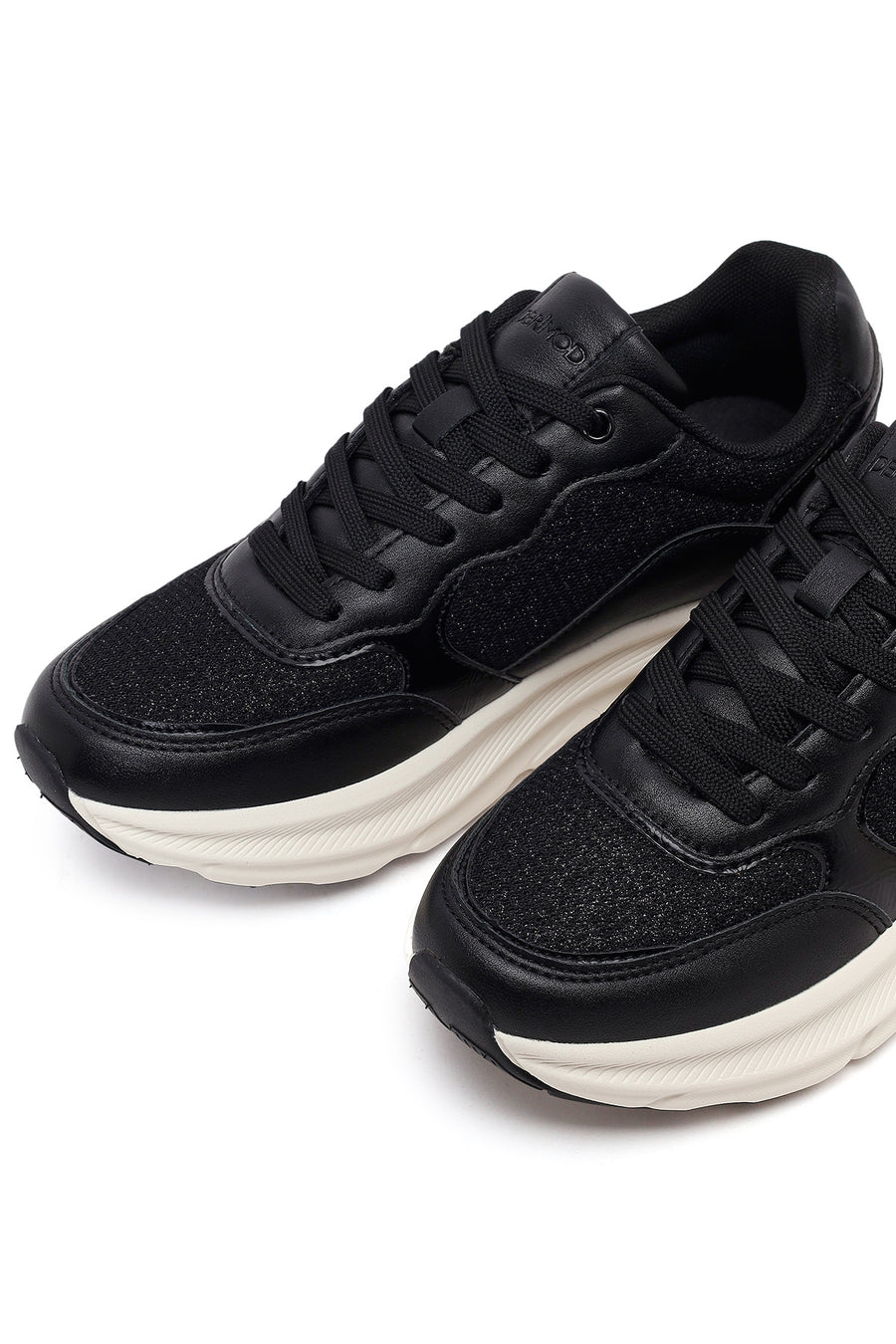 Kadın Siyah Bağcıklı Kalın Tabanlı Sneaker