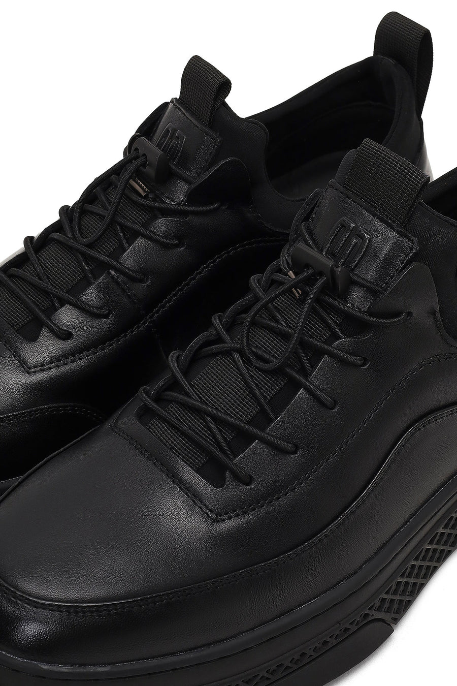 Erkek Siyah Kalın Tabanlı Deri Sneaker