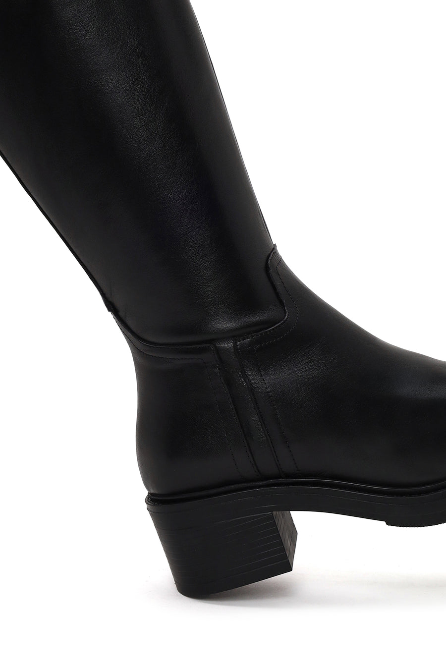 Woman Black Zip Closure Chunky Heeled Leather Boots