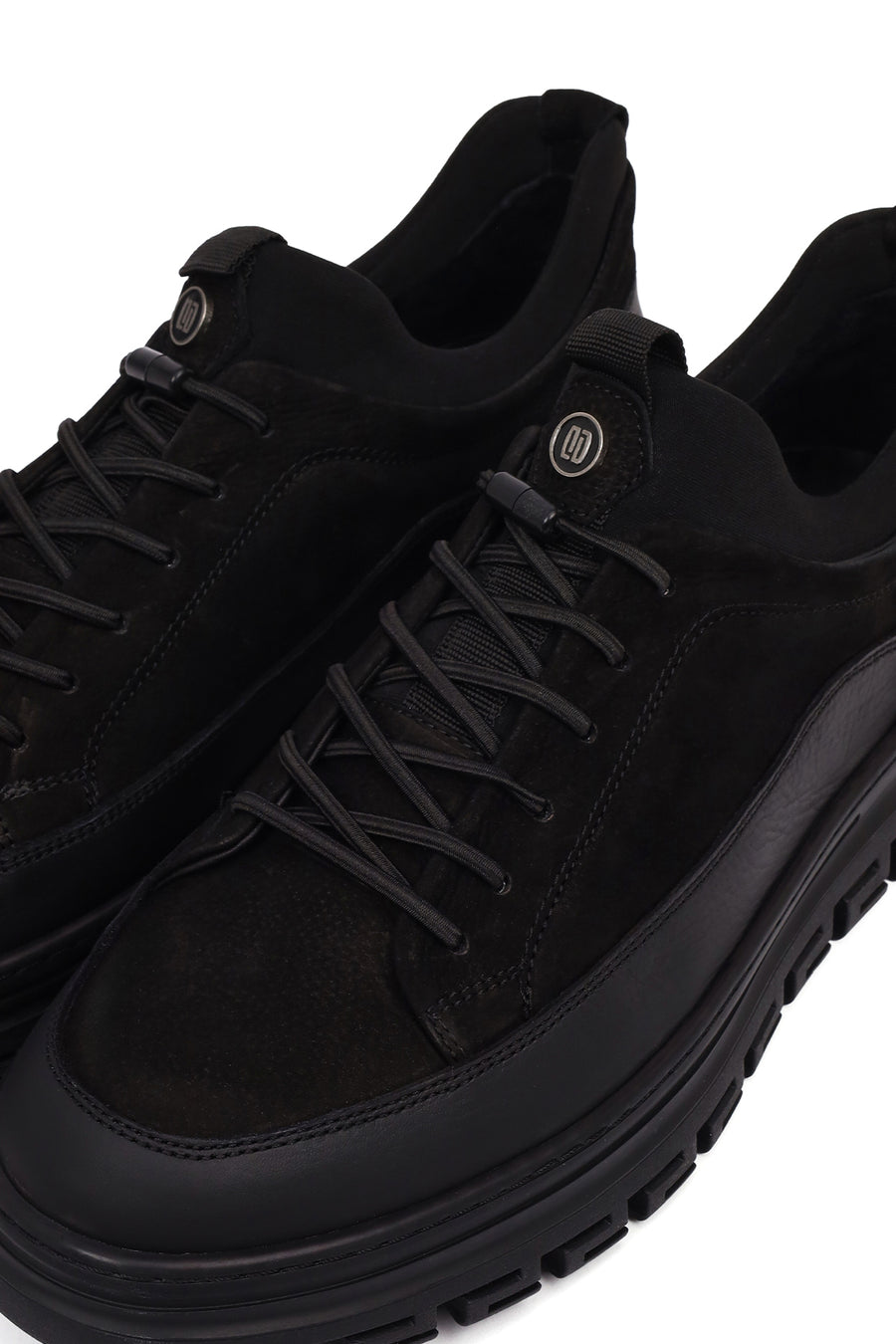 Erkek Siyah Bağcıklı Nubuk Deri Sneaker