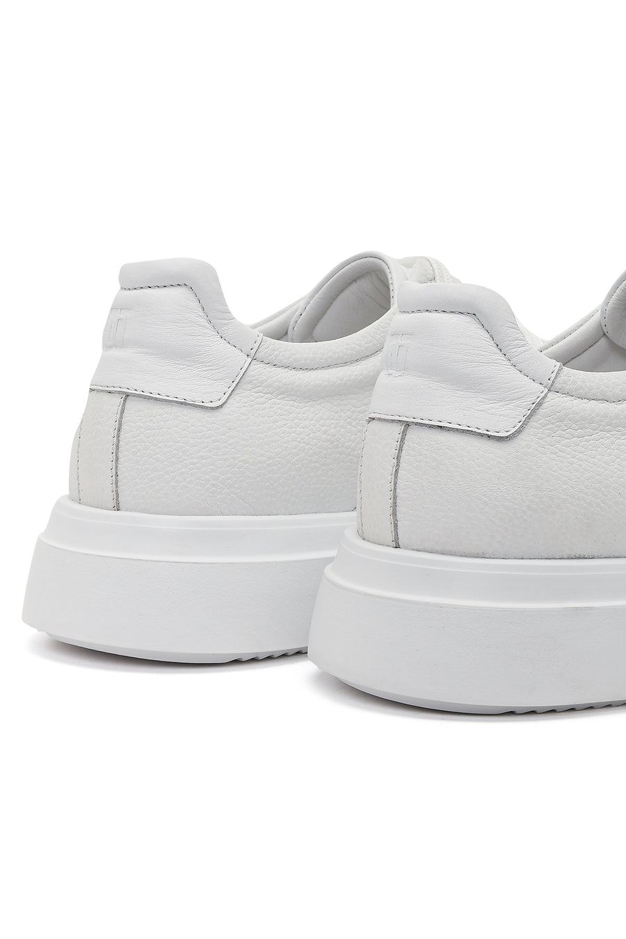 Erkek Beyaz Bağcıklı Kalın Tabanlı Deri Sneaker